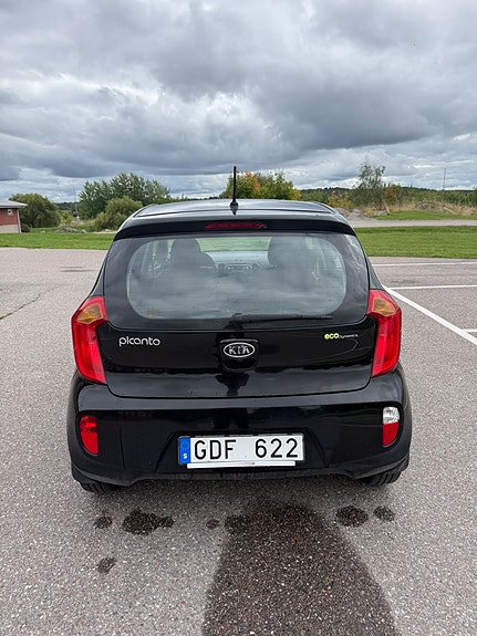 Kia Picanto 4 of 10