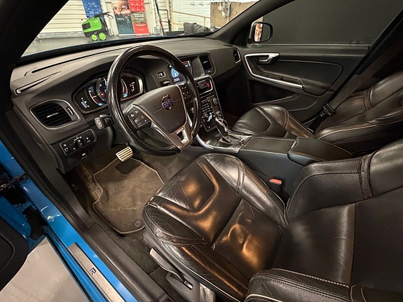 Volvo V60 9 of 13