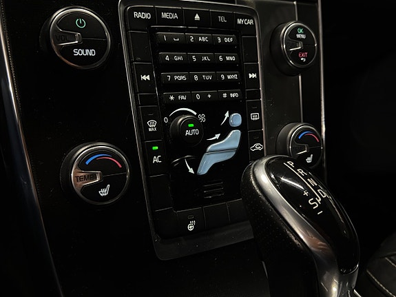 Volvo V60 12 of 13