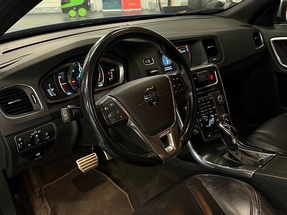 Volvo V60 8 of 13