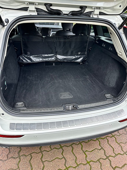 Volvo V60 13 of 13