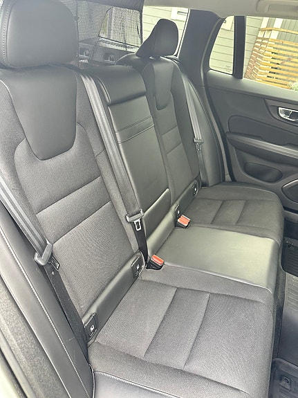 Volvo V60 10 of 13