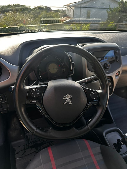 Peugeot 108 6 of 13