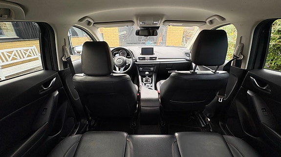 Mazda 3 8 of 14