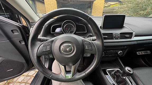 Mazda 3 10 of 14