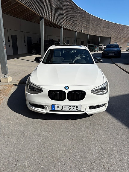 BMW 118i 5 of 9