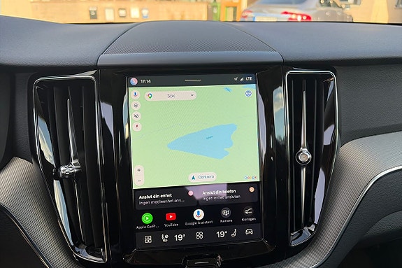 Volvo XC60 15 of 21