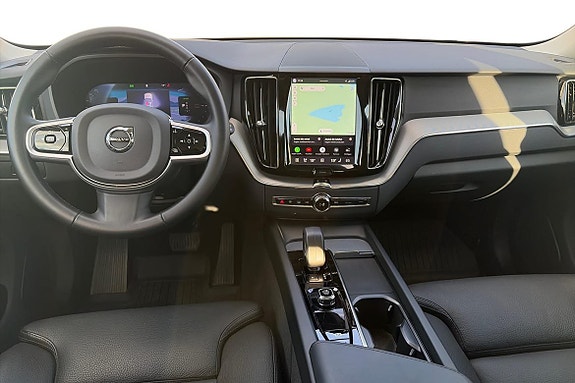 Volvo XC60 10 of 21
