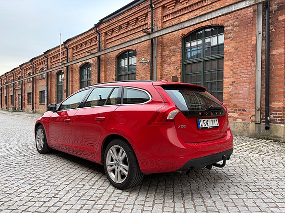 Volvo V60 3 of 11