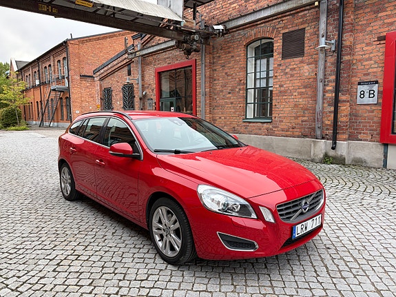 Volvo V60 5 of 11