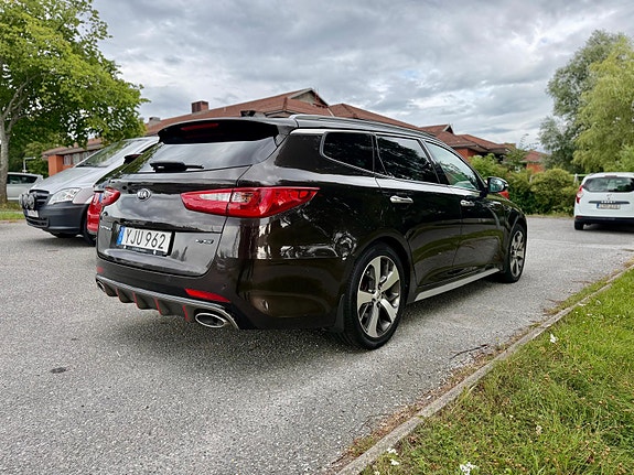 Kia Optima 3 of 15