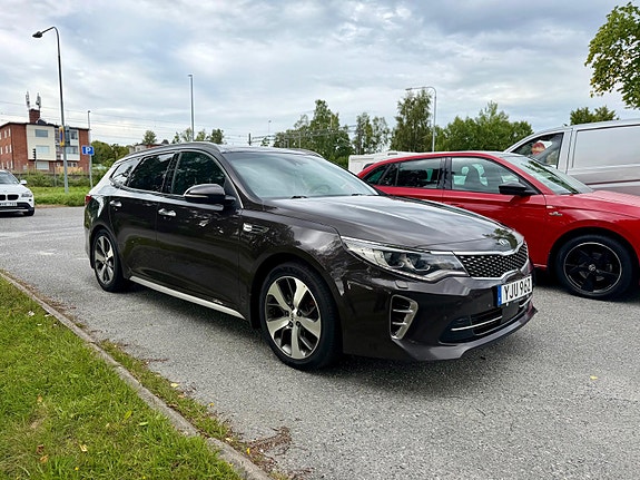 Kia Optima 4 of 15