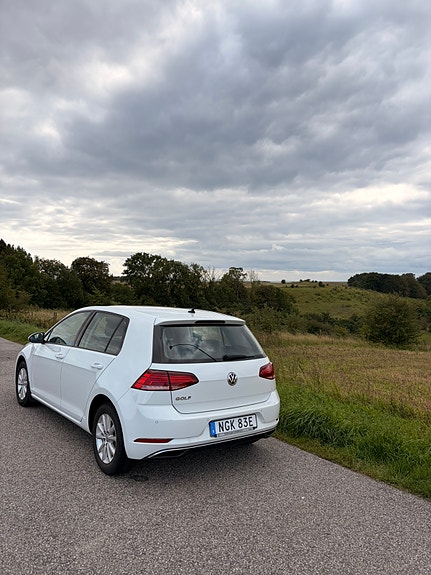 Volkswagen Golf VII 3 of 6