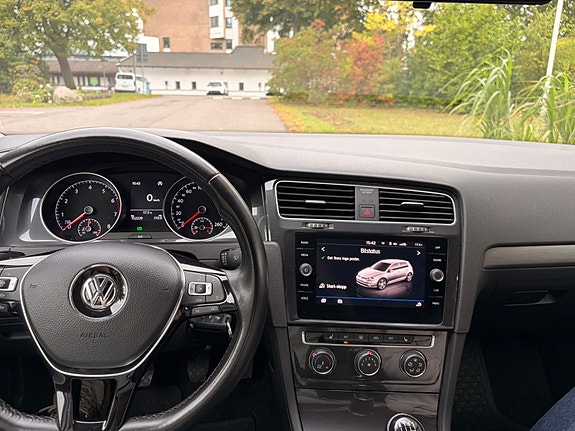 Volkswagen Golf VII 6 of 6