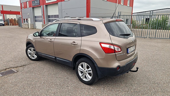 Nissan Qashqai+2 4 of 12