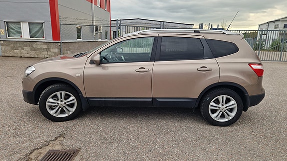 Nissan Qashqai+2 6 of 12