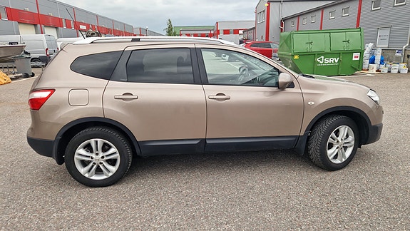 Nissan Qashqai+2 9 of 12