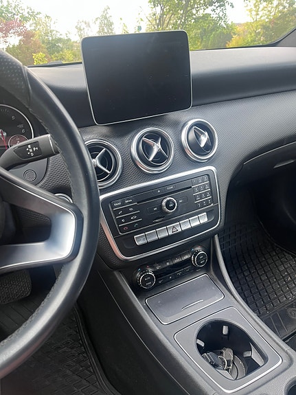 Mercedes-Benz A200 d 15 of 30