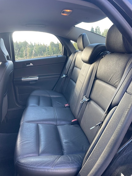 Volvo S40 8 of 10