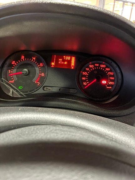 Renault Clio 15 of 17