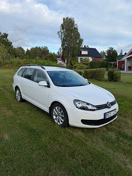 Volkswagen Golf V 2 of 7