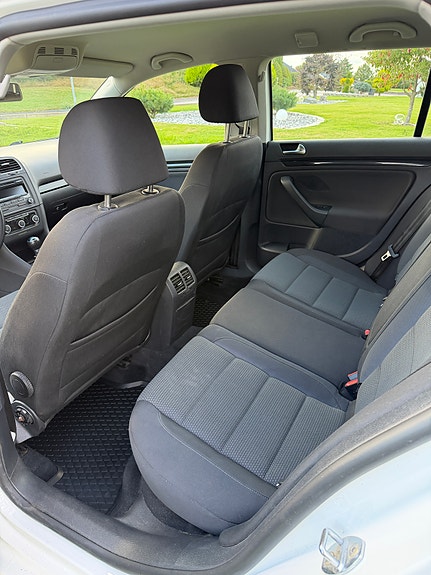 Volkswagen Golf V 7 of 7