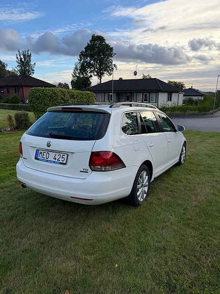Volkswagen Golf V 3 of 7