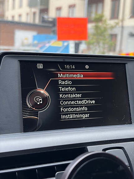 BMW 118i 19 of 22