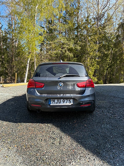 BMW 118i 3 of 22
