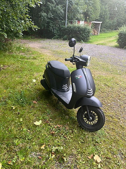 Viarelli Scooter 2 of 3