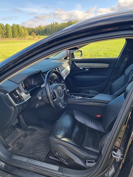 Volvo V90 7 of 10
