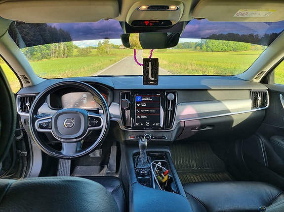 Volvo V90 8 of 10