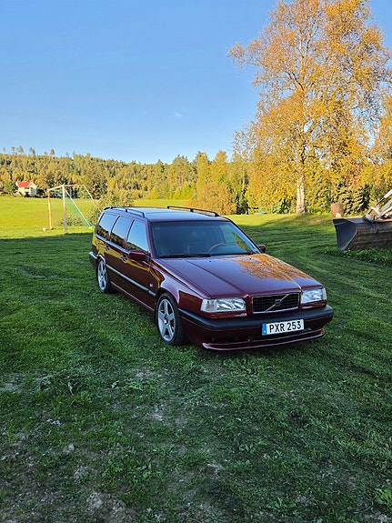 Volvo 850 2 of 8