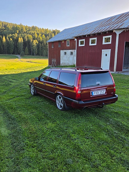 Volvo 850 3 of 8