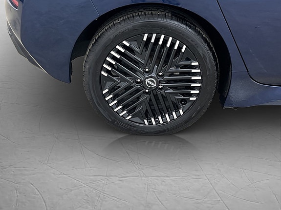 Nissan Leaf 12 of 30