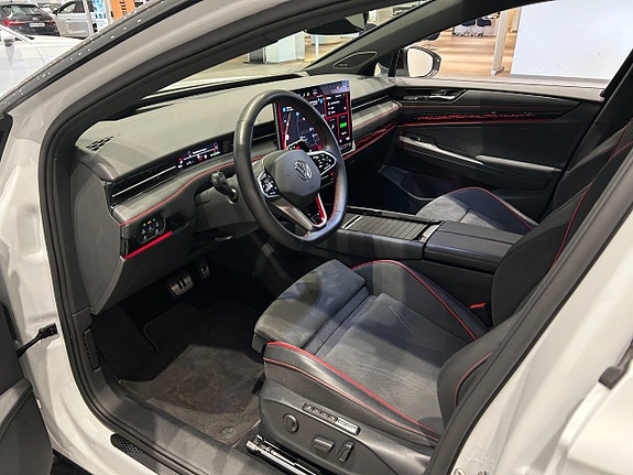 Volkswagen ID.7 14 of 25