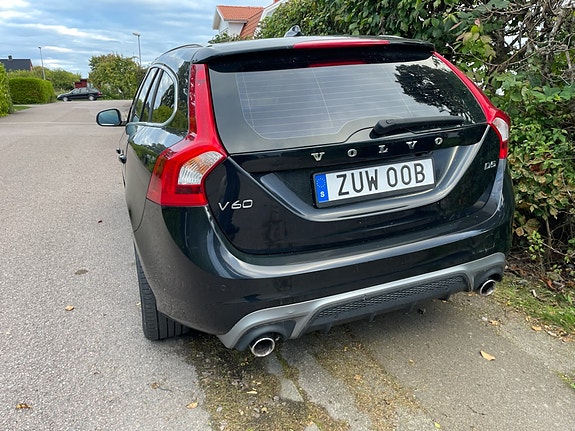 Volvo V60 3 of 4