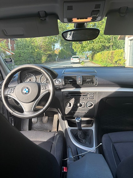BMW 116i 5 of 6