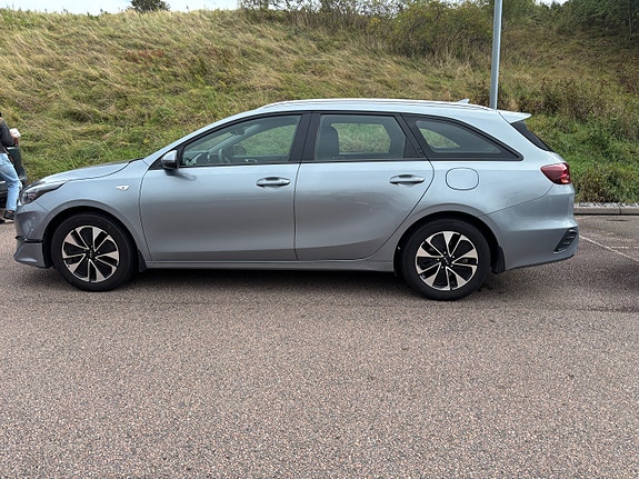 Kia Ceed 3 of 10
