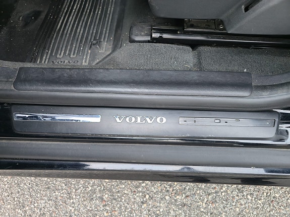 Volvo XC60 11 of 30