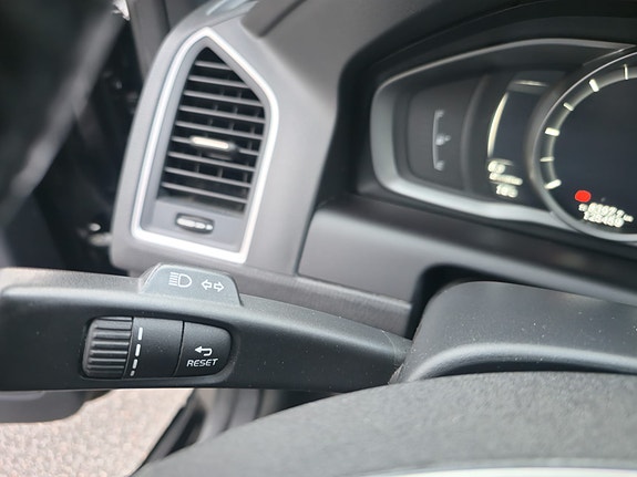 Volvo XC60 27 of 30