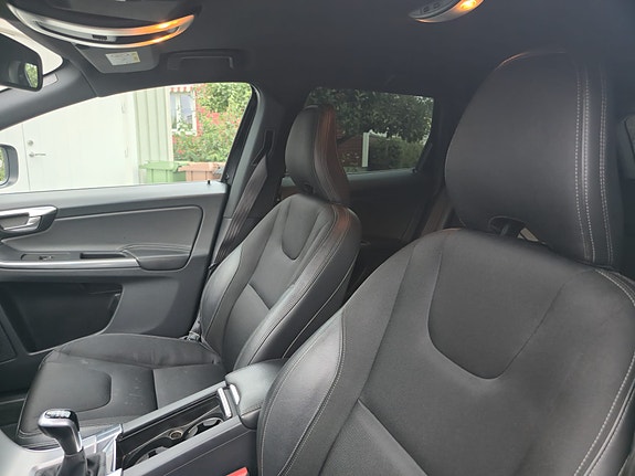 Volvo XC60 20 of 30
