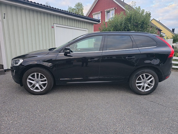 Volvo XC60 4 of 30