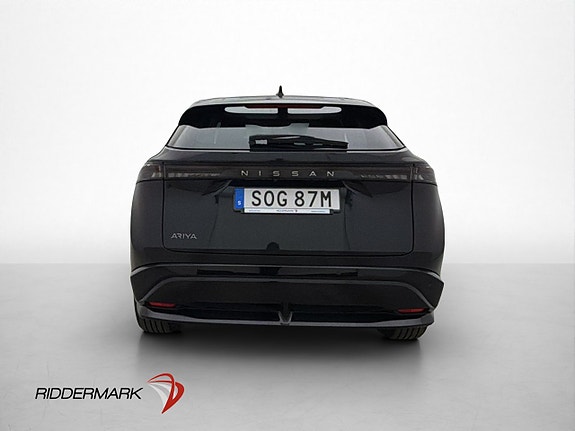 Nissan Ariya 7 of 30