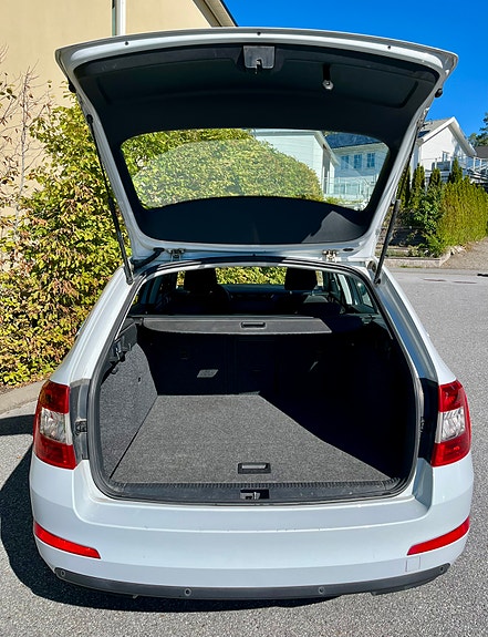 Skoda Octavia 3 of 4