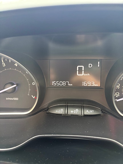 Peugeot 2008 5 of 6