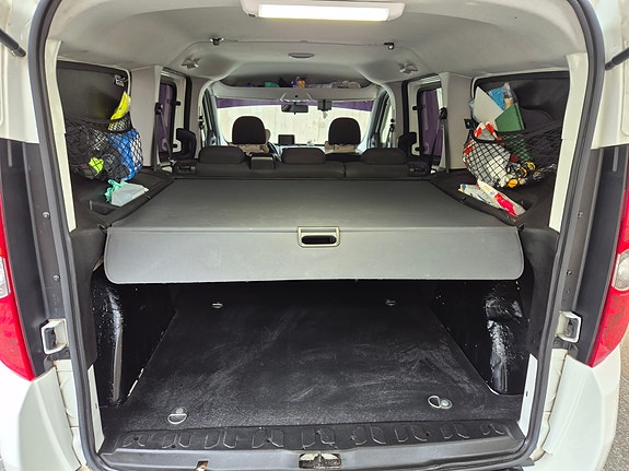 Opel Combo 11 of 13