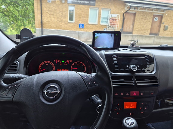 Opel Combo 8 of 13
