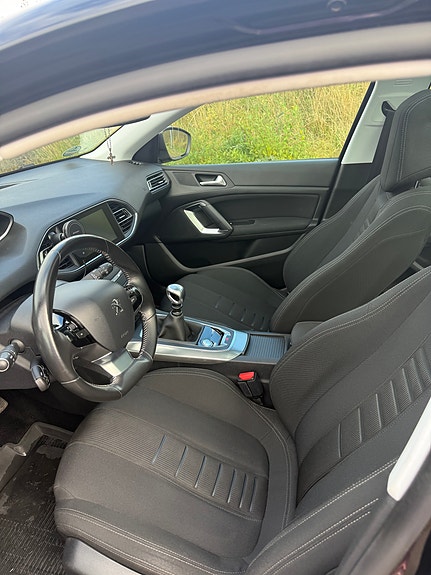 Peugeot 308 30 of 30
