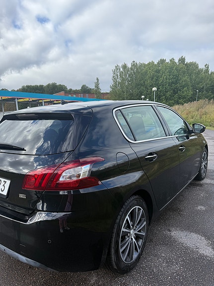 Peugeot 308 5 of 30